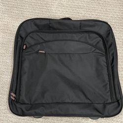 BRAND NEW TRAVEL SUIT BAG