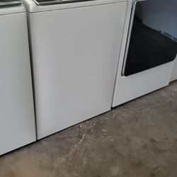 Kenmore Washer And Electric Dryer 