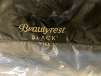 Mattress Beautyrest black  extra firm queen size brand new