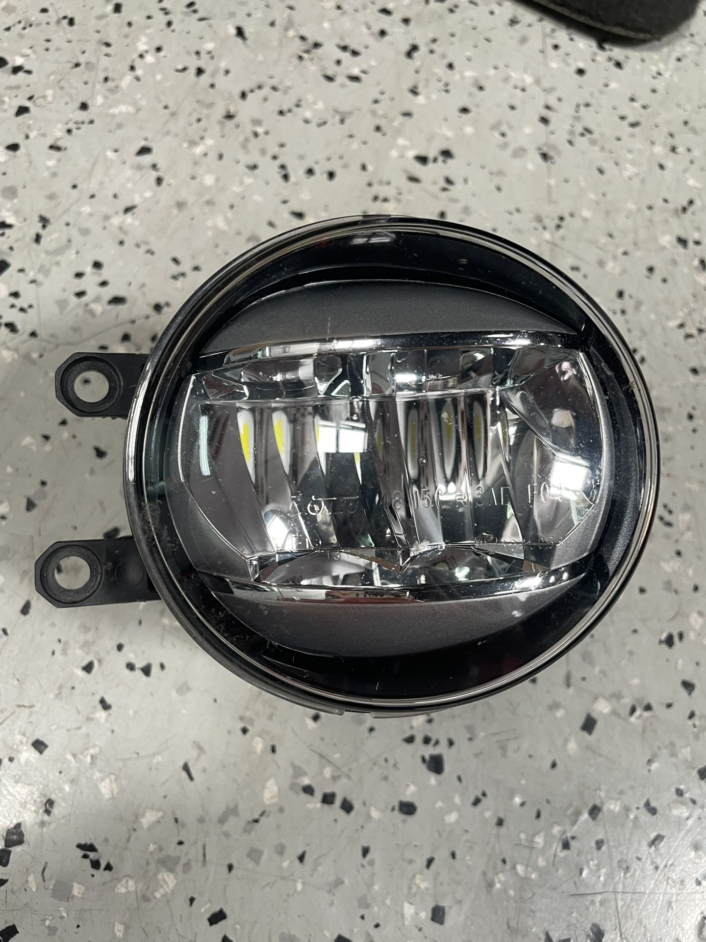 2016-2018 Toyota Prius Fog Light