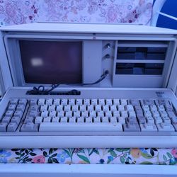 IBM 5155 with IBM Carrying Bag