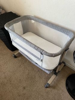 Baby basinet / bed