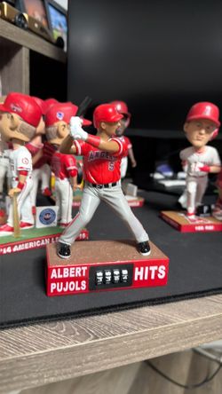 Albert Pujols Hits Bobblehead
