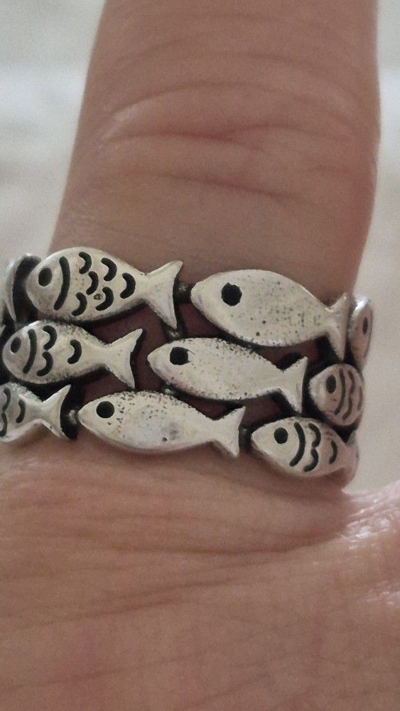 Vtg.Sterling Silver " Fishes" Adjustable Ring- Sz5-6