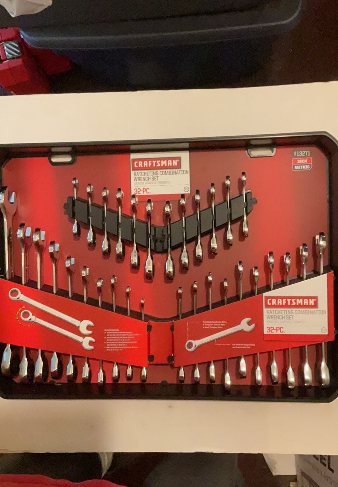 Brand New Craftsman 32 Piece Ratcheting Combination Wrench Set. 150 Firm on Price. 150 Firme en Precio.