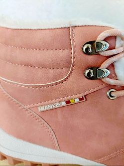Womens Pink Boots Size 6.5