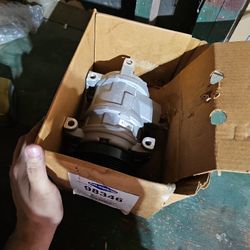 Dodge Charger/ Chrysler 300 A/C Compressor.