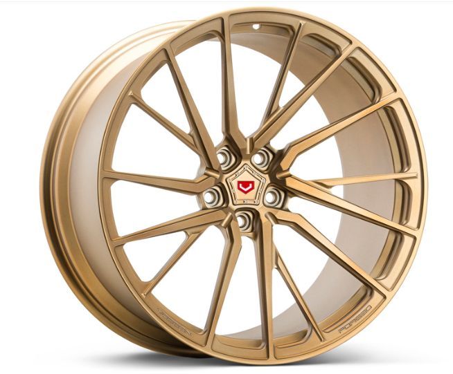 Vossen Wheels x Toyo Tires Audi Q8 Etron