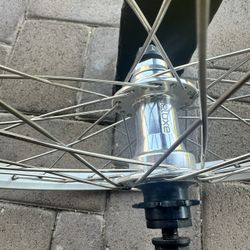 Deluxe F-Lite Hub With Sun Rhyno Lite BMX Rear 9 Tooth Wheel NOS