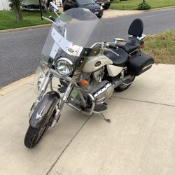 2004 Victory Kingpin 1500 Gray And Black