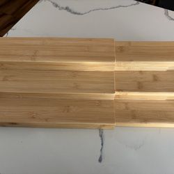 Expandable spice rack