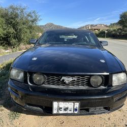 06 GT MUSTANG CONVERTIBLE NEEDS SOME LOVE