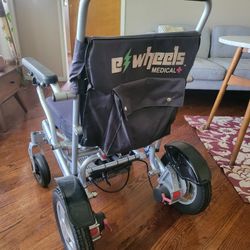 E WHEELS FOLDING WHEELCHAIR 