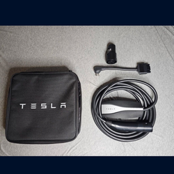 Used Tesla Gen 2 Charger  With Bag And Public Adapter