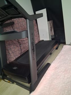 2014 NordicTrack Incline Treadmill NTL14113.3 Works Well 201-500 Runs