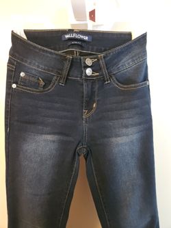 ♡NWOT♡《WALLFLOWER ULTRA FIT SKINNY JEANS》SIZE 1