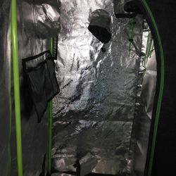 Dual Chamber Grow Tent 