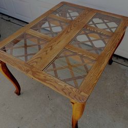 Dining Table - Excellent Condition 