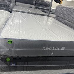 QUEEN SIZE NECTAR MATTRESS & BOX SPRING BED SET