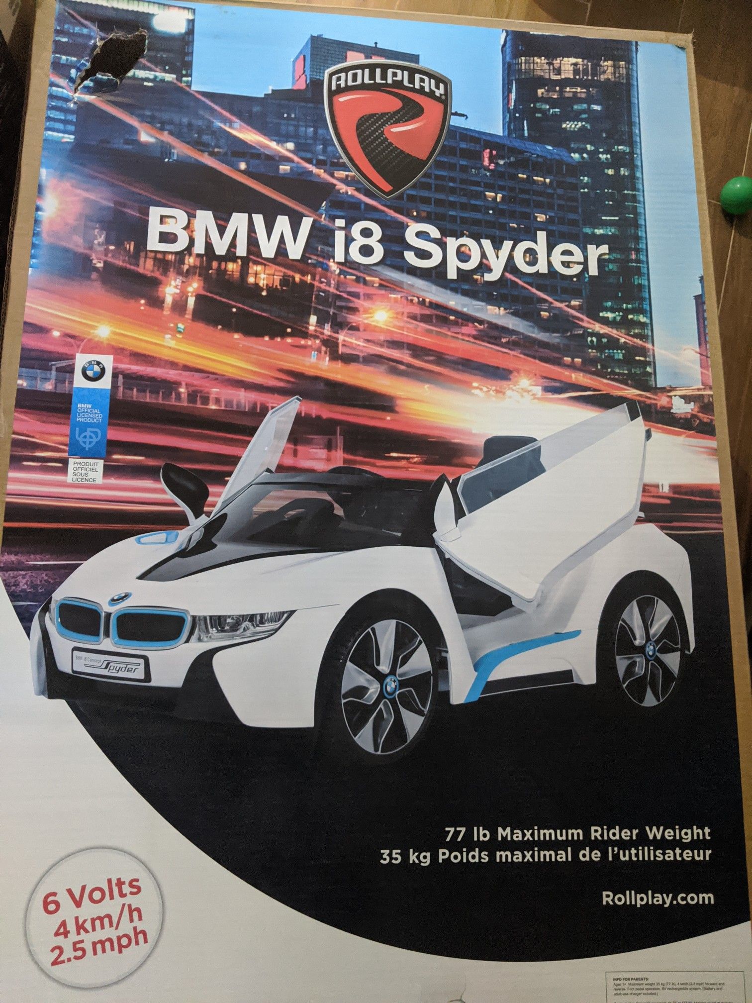 BMW i8 kids ride on .. pick up only