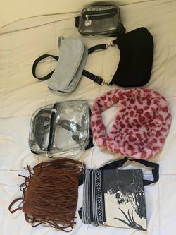 Mixed Bag Lot – 7 Purses and Crossbody Bags