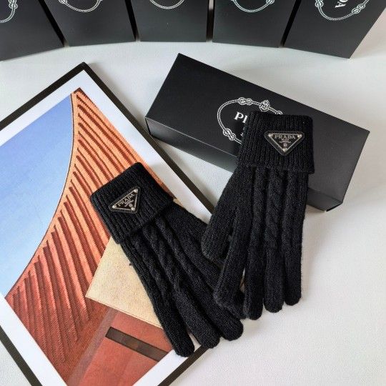 Prada New Fried Dough Twists Gloves