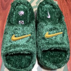 Nike ReactX Rejuven8 Slide .SWOOSH Touch Grass Kelly Green size 10