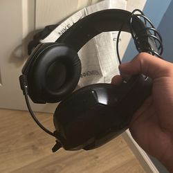 Title Beach Headset