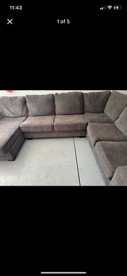 Sectional couch