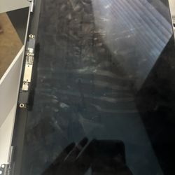 MacBook Air 2020 (i3/i5) - Parts/Repair - Powers On