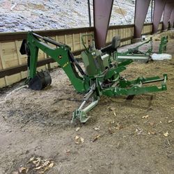 John Deere 485-A Backhoe Attachment 