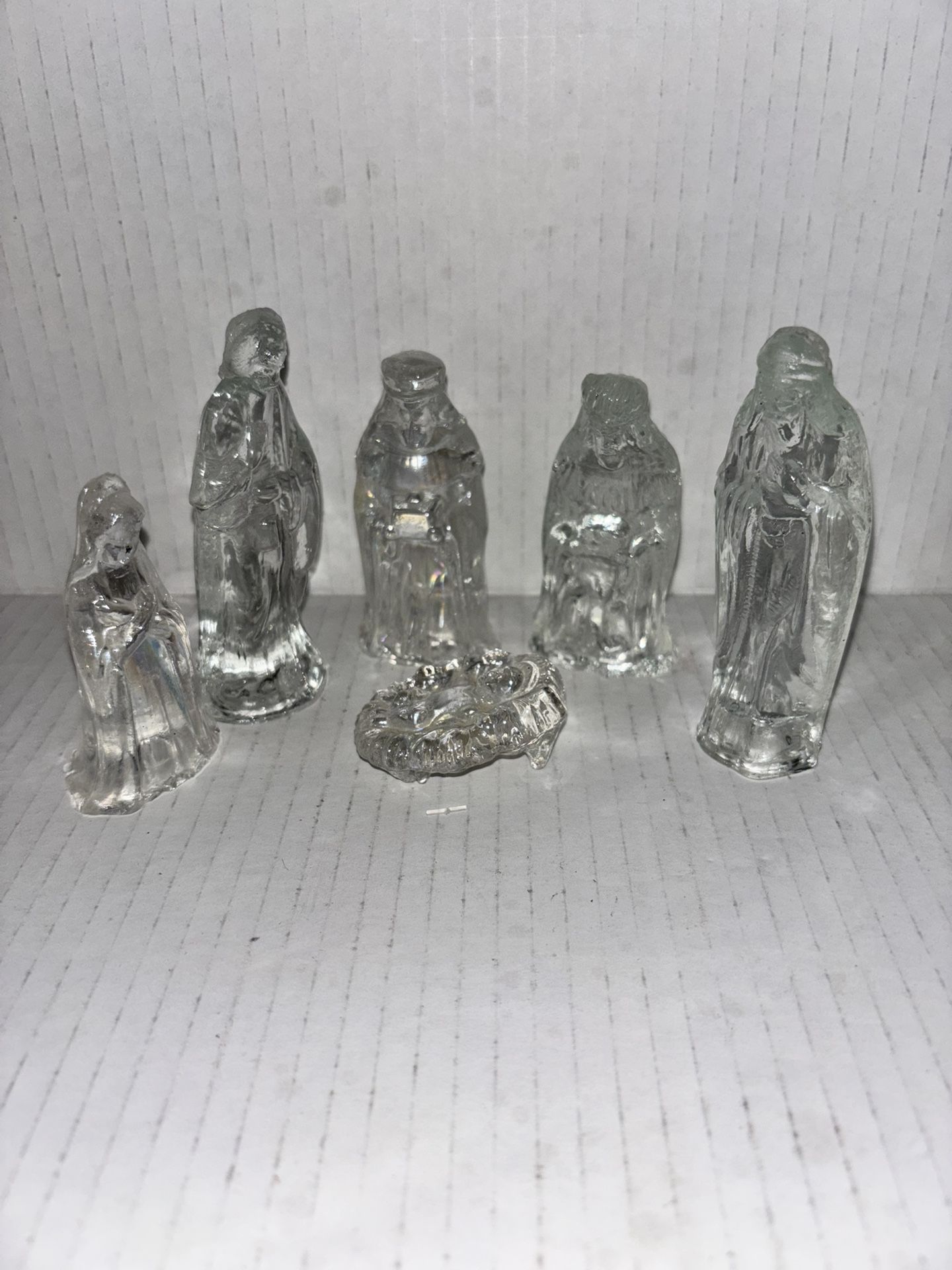 Vintage 6 Piece Clear Glass 4" Nativity Scene Set Christmas holiday