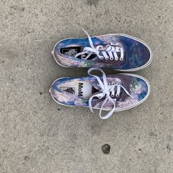Women's Vans Size 8