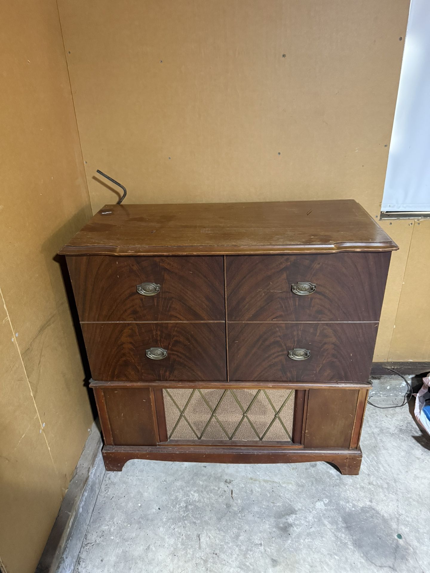 Record Player Radio 
