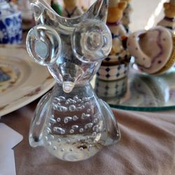 Owl Paperweight Figurine Clear Art Glass Controlled Bubbles