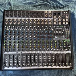Mackie 16 Channel Mixer 