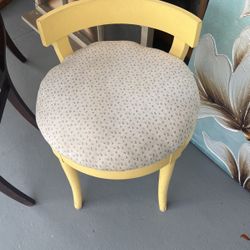Vanity Chair