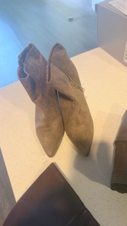 Women’s Taupe Suede Pointed-Toe Ankle Booties