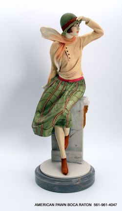 Royal Doulton Classique Collection Lucinda CL3983 Tall Figurine Collectible 