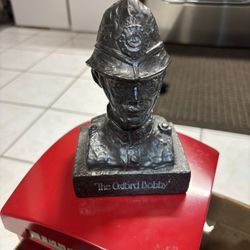 Sherlock Holmes statue