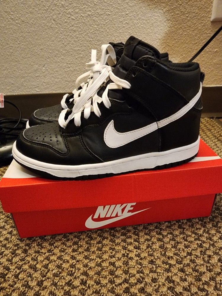 Nike Dunk High, Nike Dunks, Nikes, Nike, Nike Youth Shoes, 6y Nikes, Kids Shoes