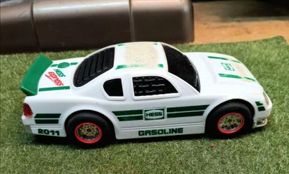 HESS Race car 2011.      (12)