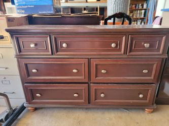 Dresser drawers
