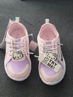New light up Hello kitty shoes