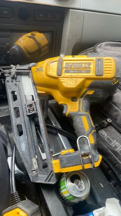 DeWalt 20V Max XR 16GA Finish Nailer