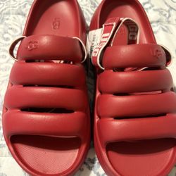 New Ugg Sports Sandals Size 6