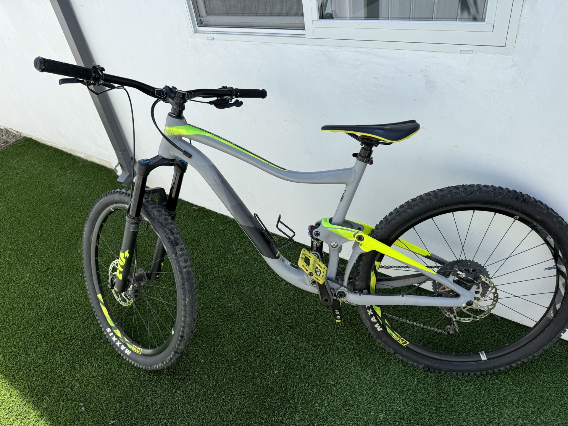 2018 Giant Trance 2 Mountain Bike