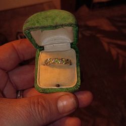 Ladies ring