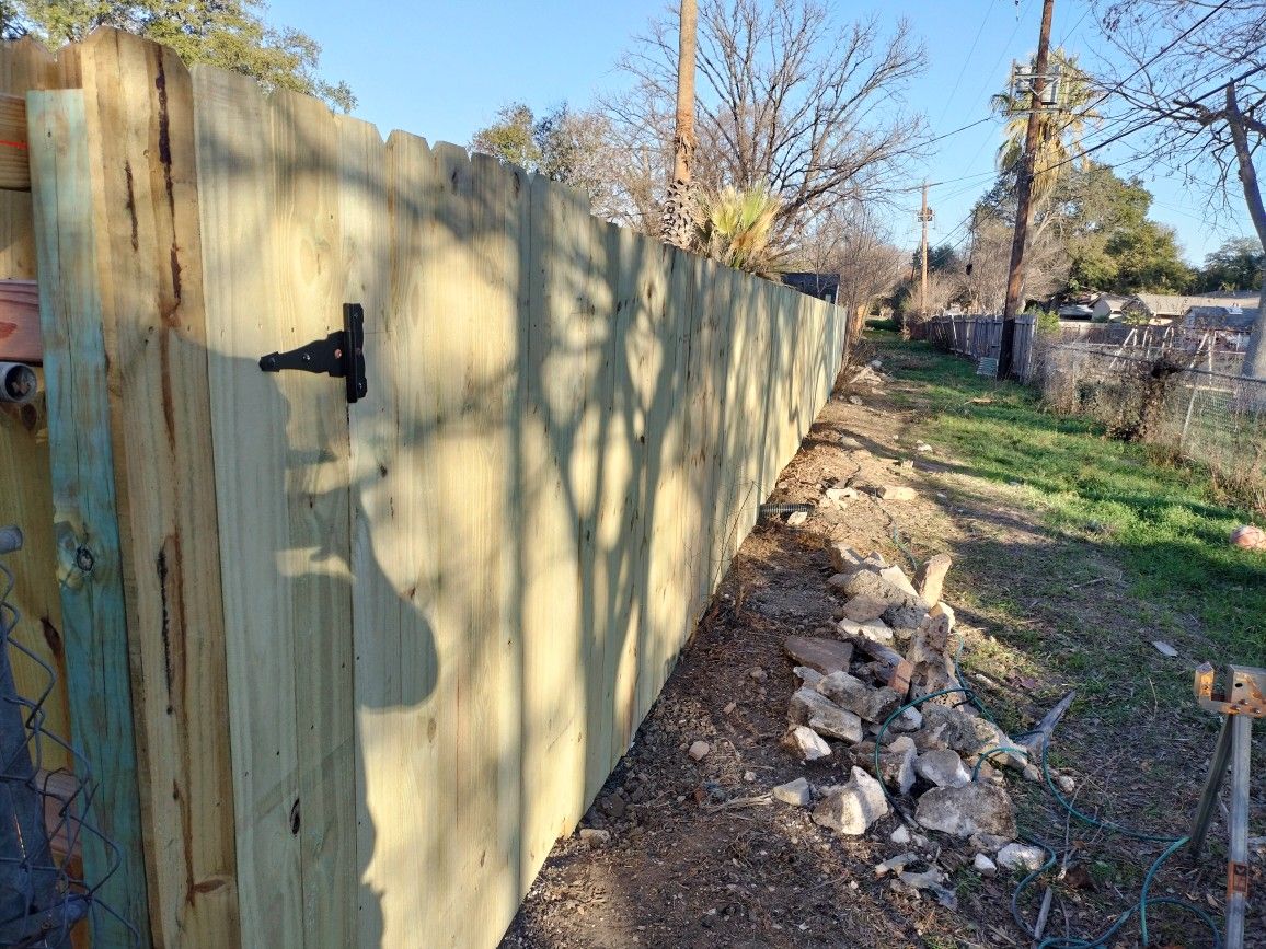 Cerca De Madera Buen Precio. Wood Fence Good Price