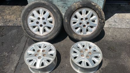 Dodge grand caravan 15 Inch aluminum wheels 5 On 4.5 Inch lug pattern
